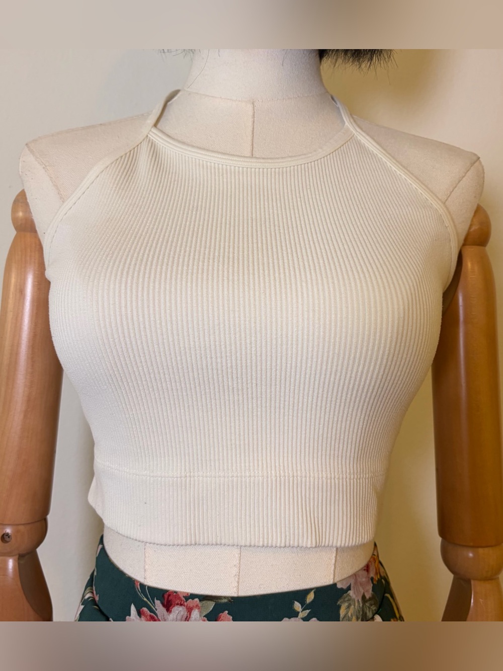 White Ribbed Halter Crop Top Size S